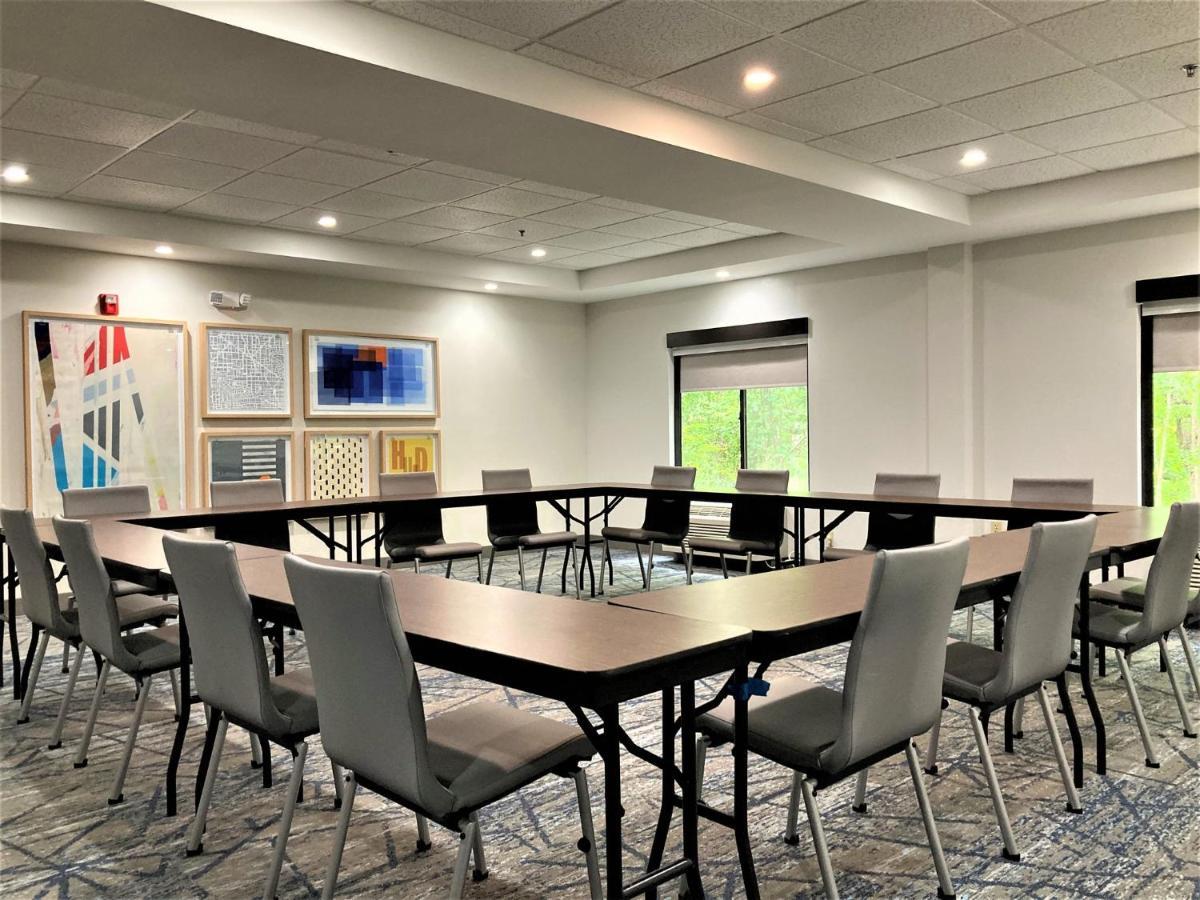 Hotel Express - Raleigh By Ihg Apex