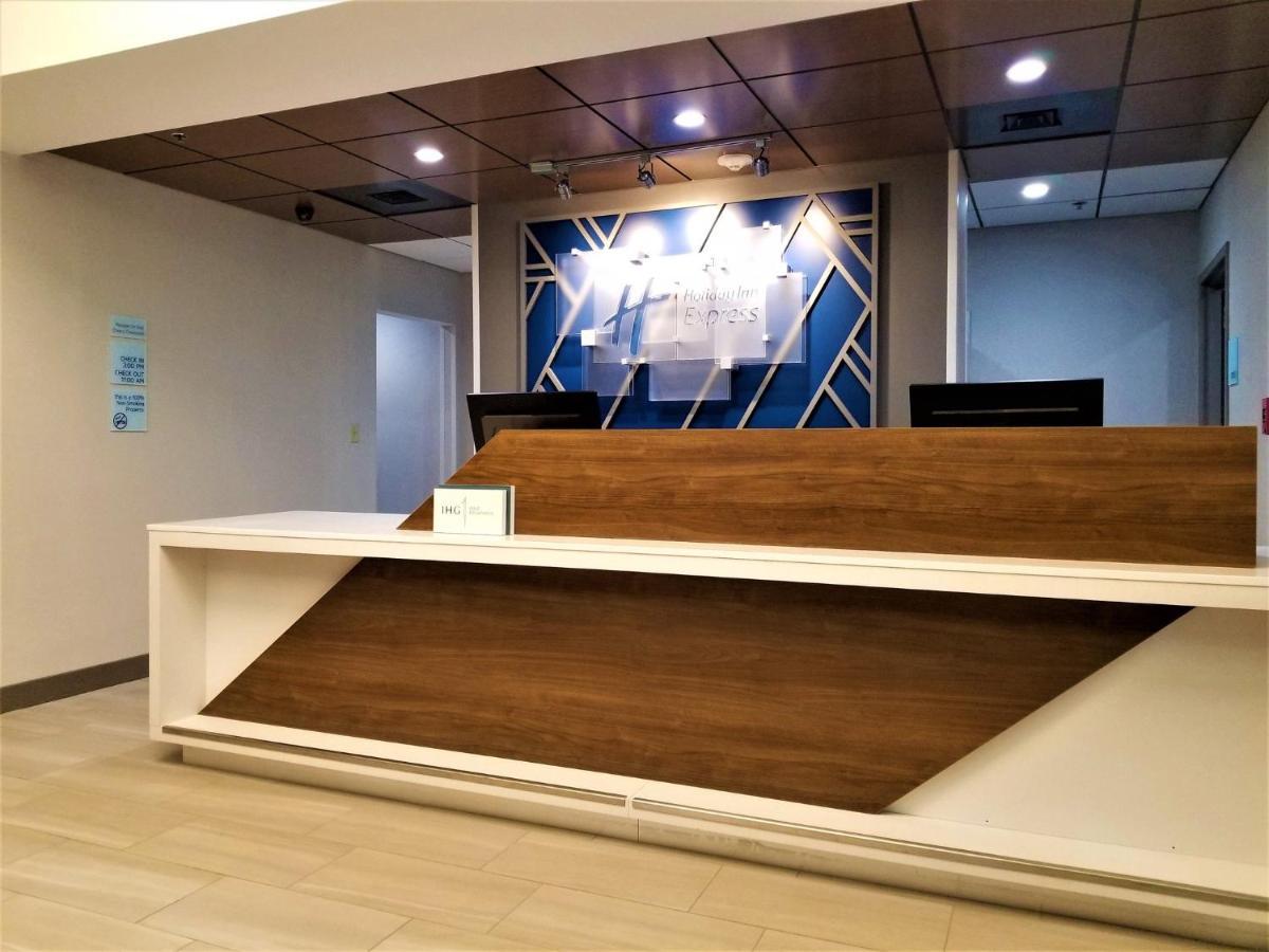 Express - Raleigh By Ihg 2*