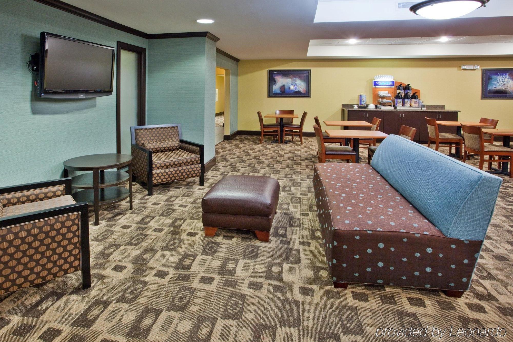Hotel Express - Raleigh By Ihg 2*