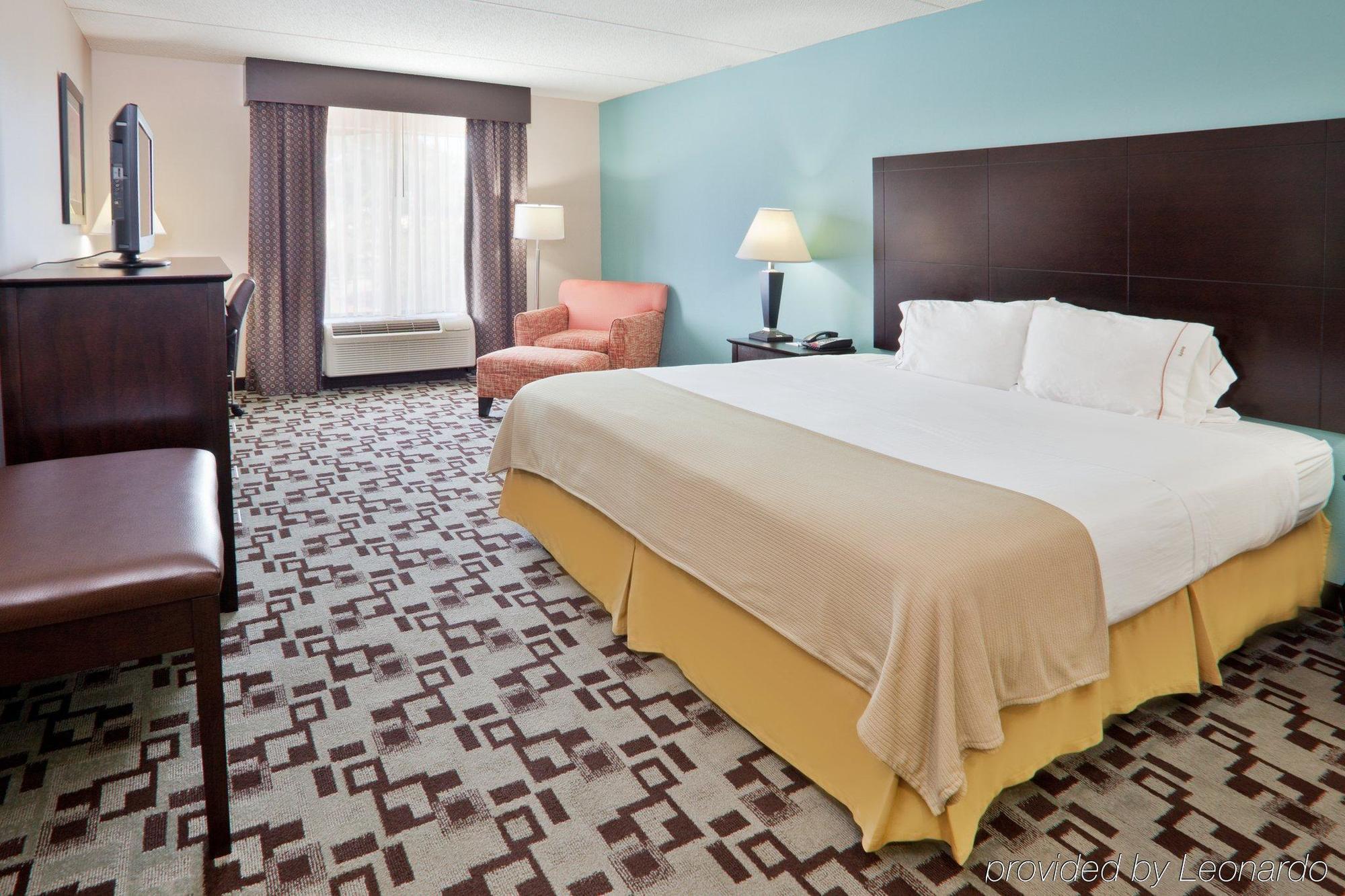 Express - Raleigh By Ihg Hotel