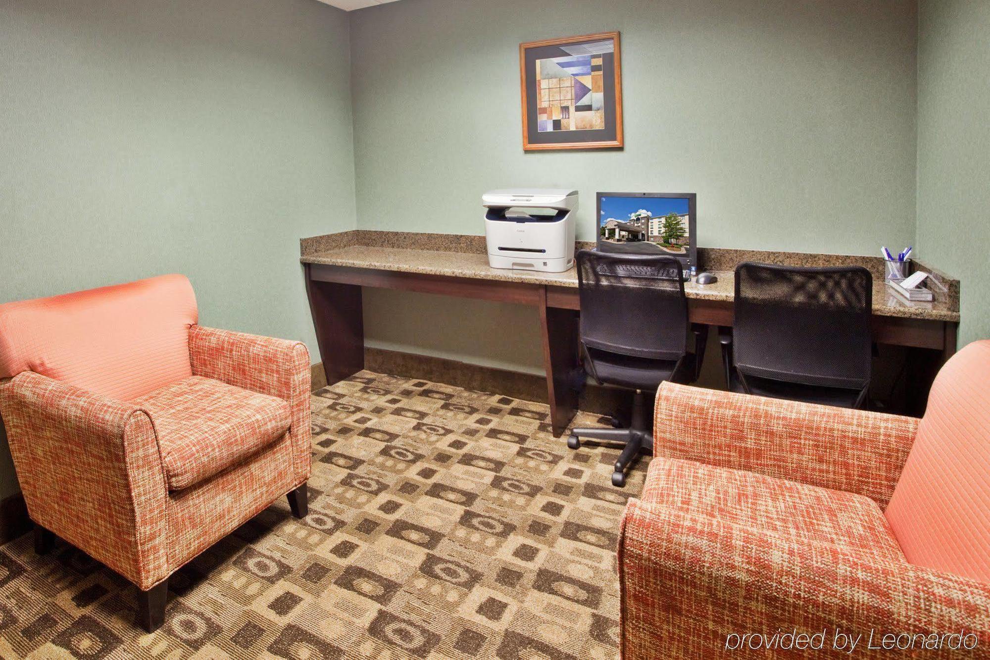Express - Raleigh By Ihg Hotel