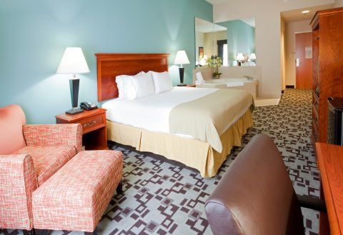Hotel Express - Raleigh By Ihg Apex