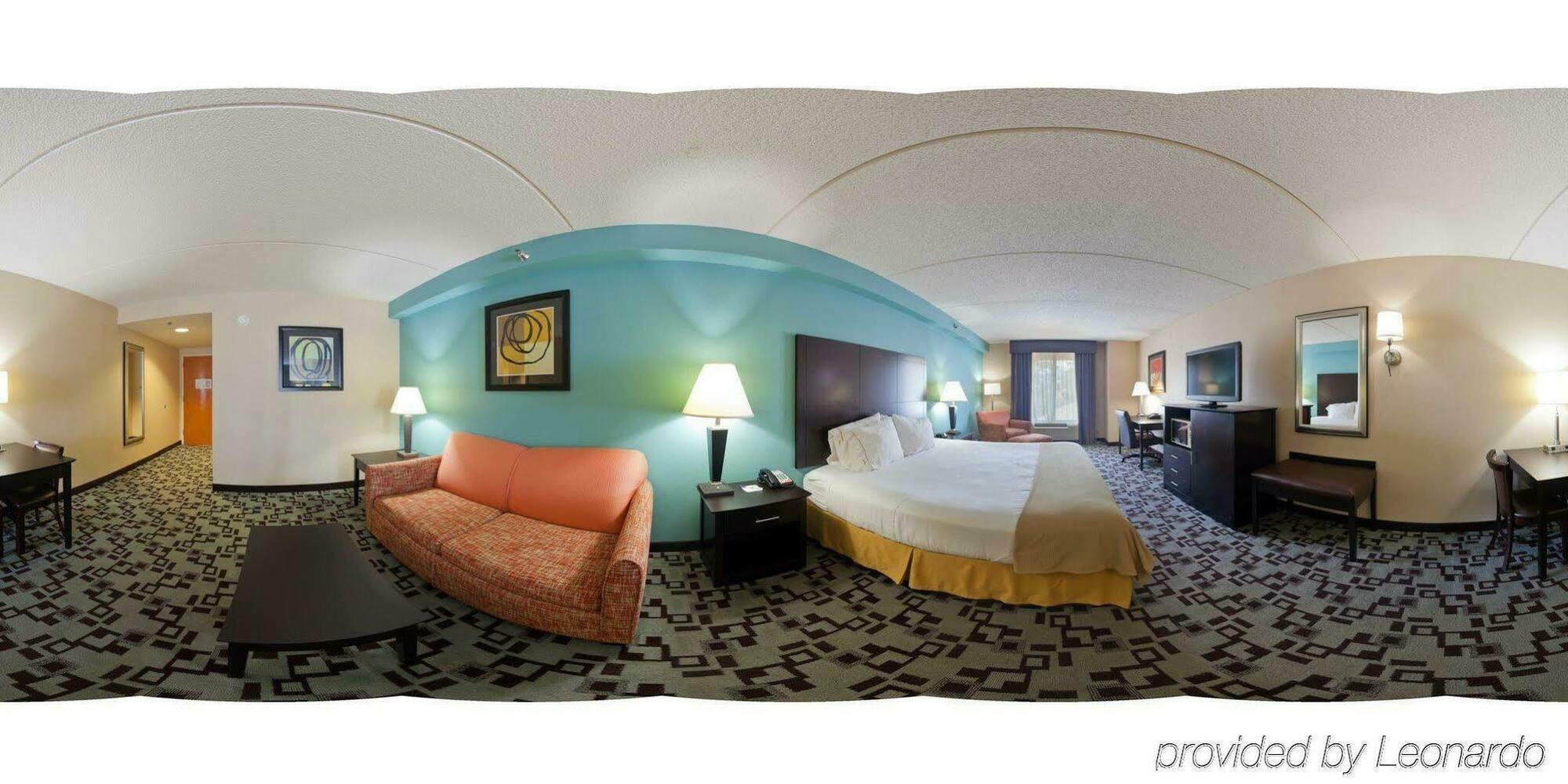 Express - Raleigh By Ihg Hotel 2*